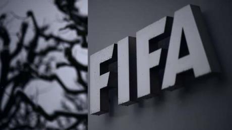 FIFA官方:前加蓬U17男足教练性侵多名未成年球员，被终身禁足